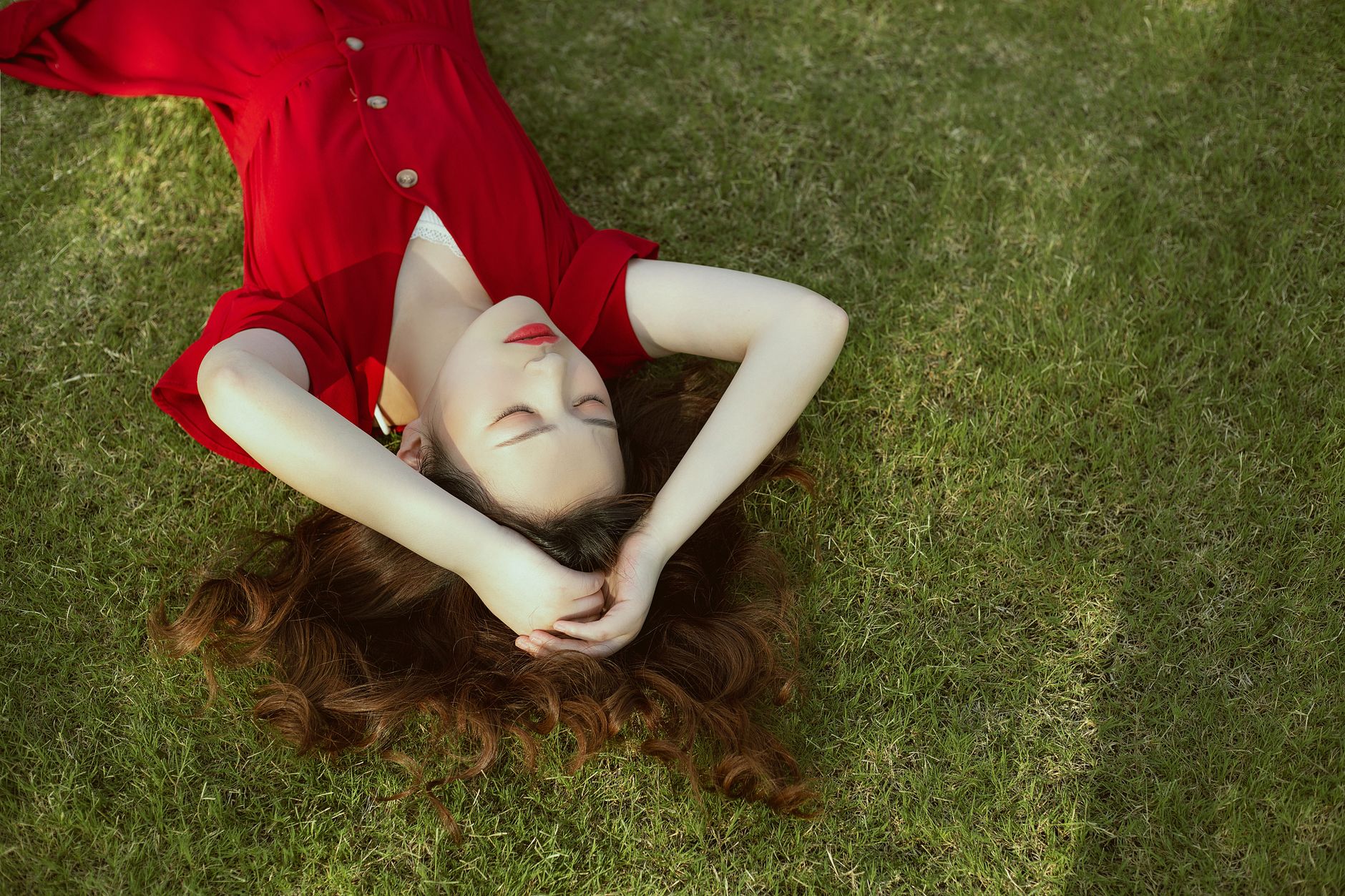 Why Her Energy Crashes Every Afternoon (Blood Sugar Link)