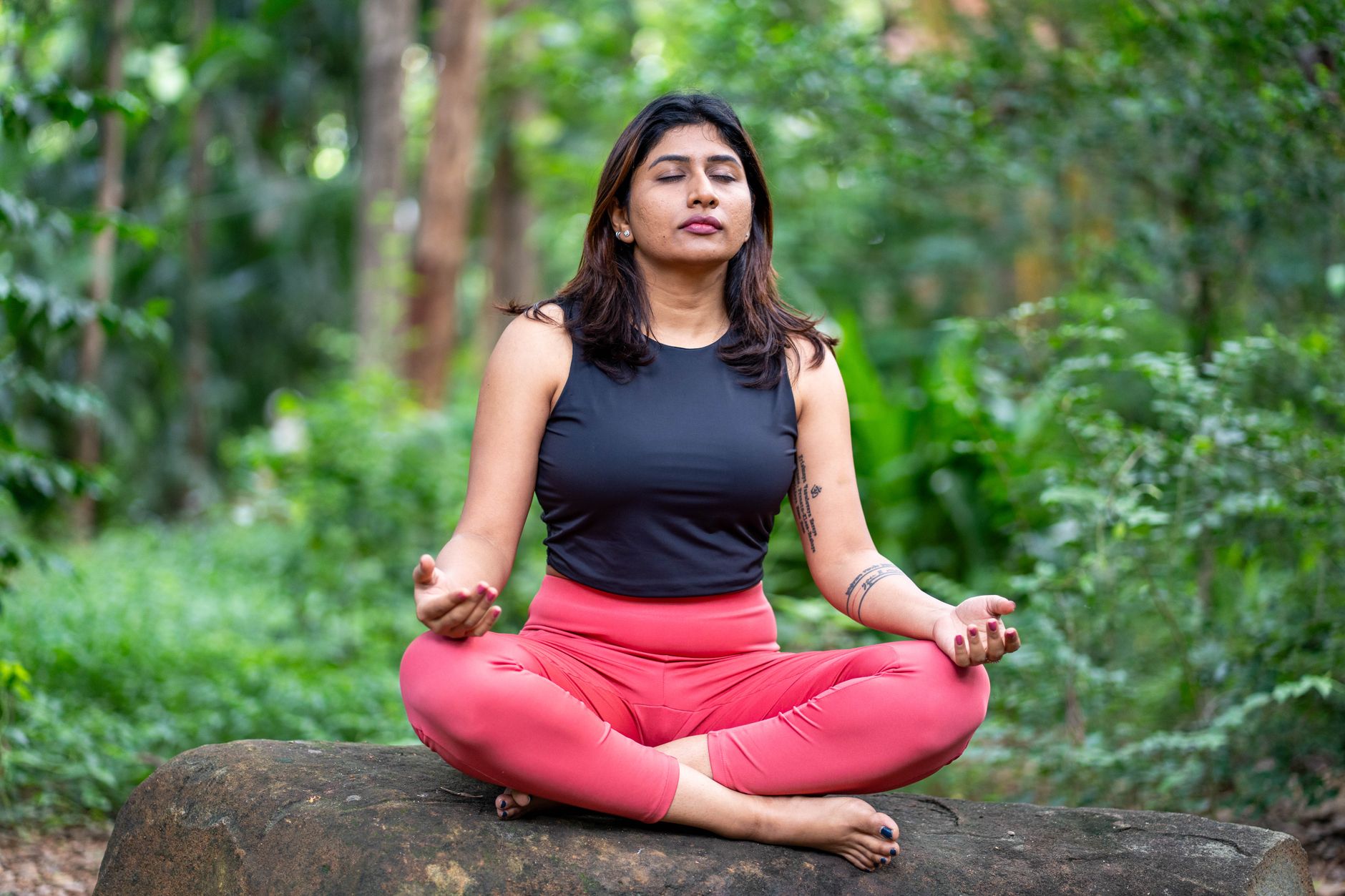 Gentle Perimenopause Yoga Poses to Ease Daily Symptoms